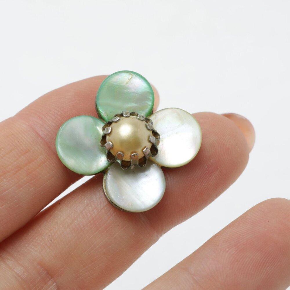 Vintage Flower Abalone Shell Earrings Screw Back iridescent Retro Faux Pearl - Picture 3 of 7